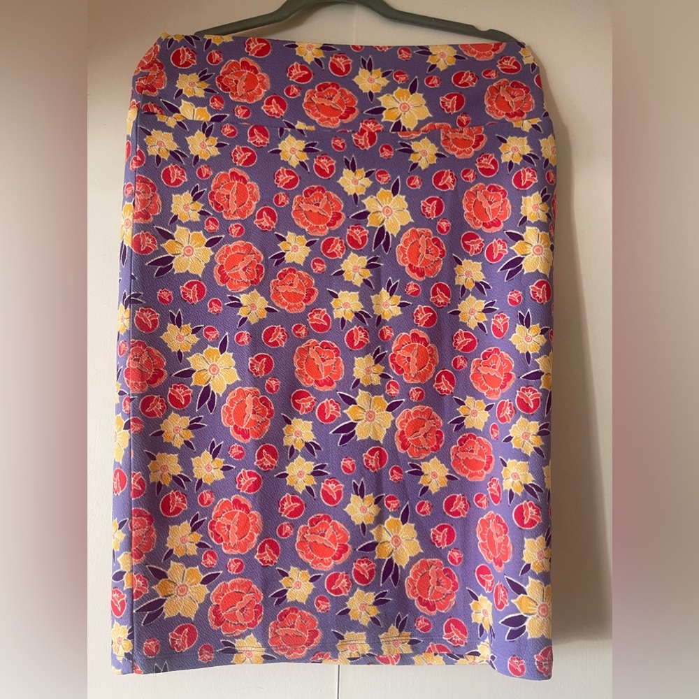 LuLaRoe Cassie skirt